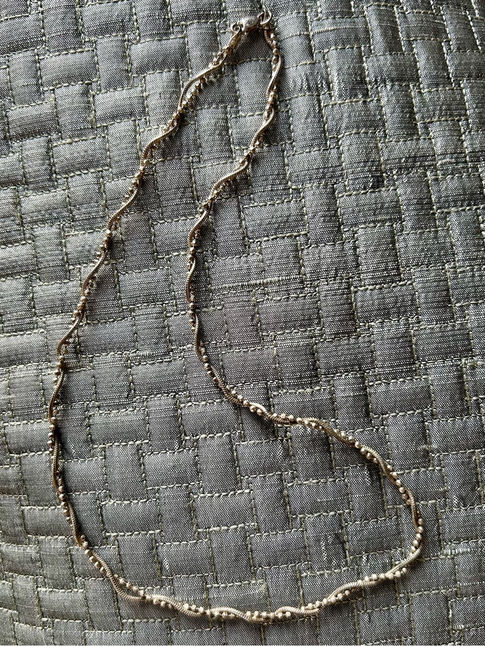 Delicate Silver-Tone Beaded Women's Necklace